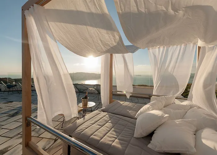 Caldera's Dolphin 4* Μεγαλοχώρι