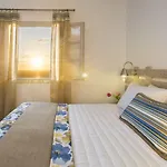 Caldera's Dolphin 4*
