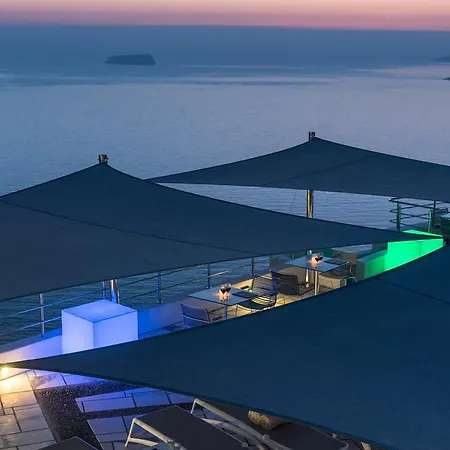 Caldera's Dolphin Apartmanhotel 4*