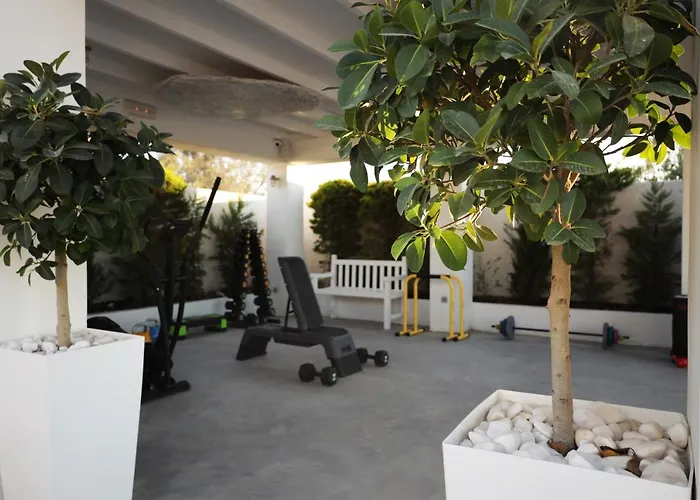 Caldera's Dolphin 4*