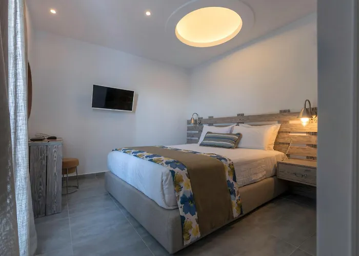 Caldera's Dolphin Aparthotel 4*